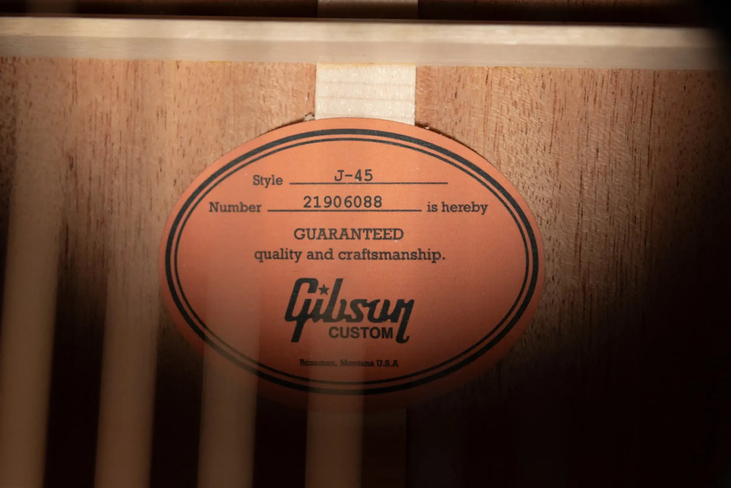 Gibson Custom Shop Made-2-Measure J-45 Standard Acoustic Guitar - Cobra Burst with Hardshell Case