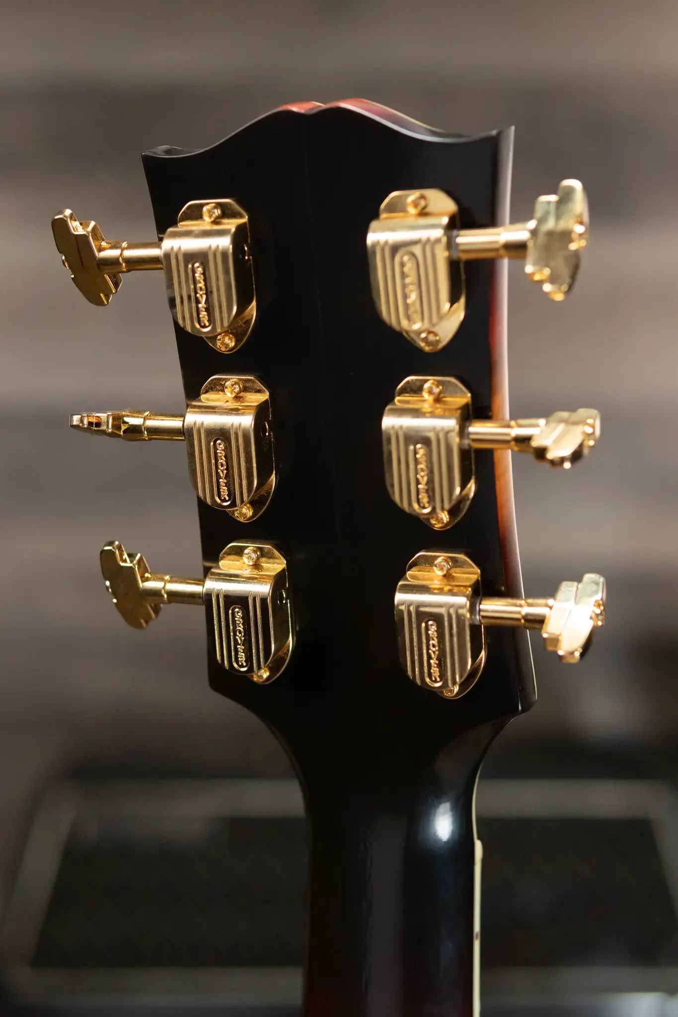 Gibson Custom Shop Pre-War SJ-200 Rosewood Acoustic - Vintage Sunburst with Hardshell Case