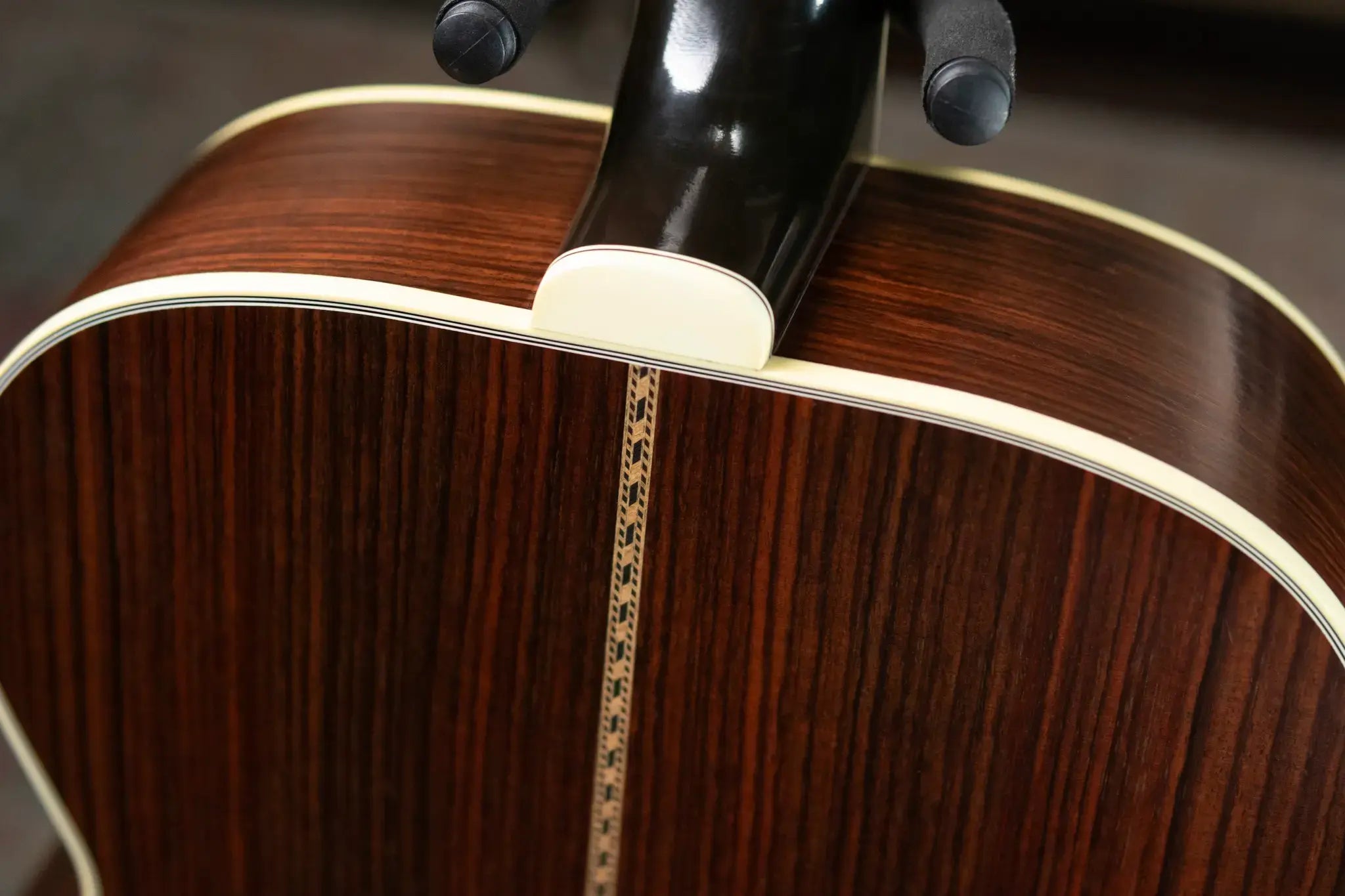 Gibson Custom Shop Pre-War SJ-200 Rosewood Acoustic - Vintage Sunburst with Hardshell Case