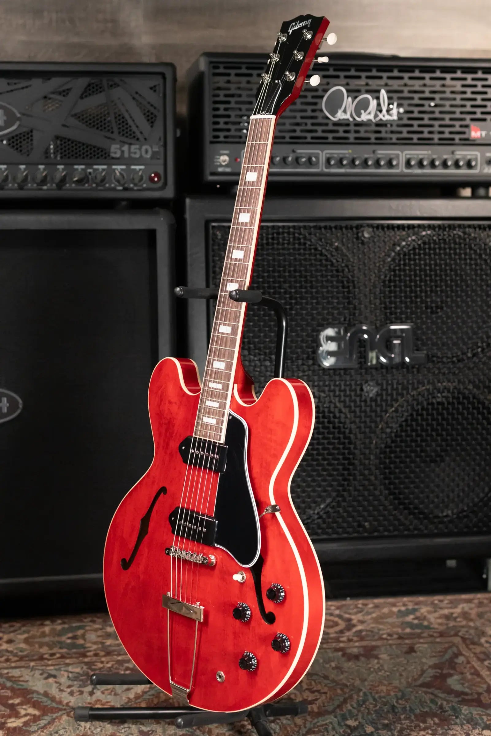 Gibson ES-330 Hollow Body Electric Guitar - Sixties Cherry with Hardshell Case