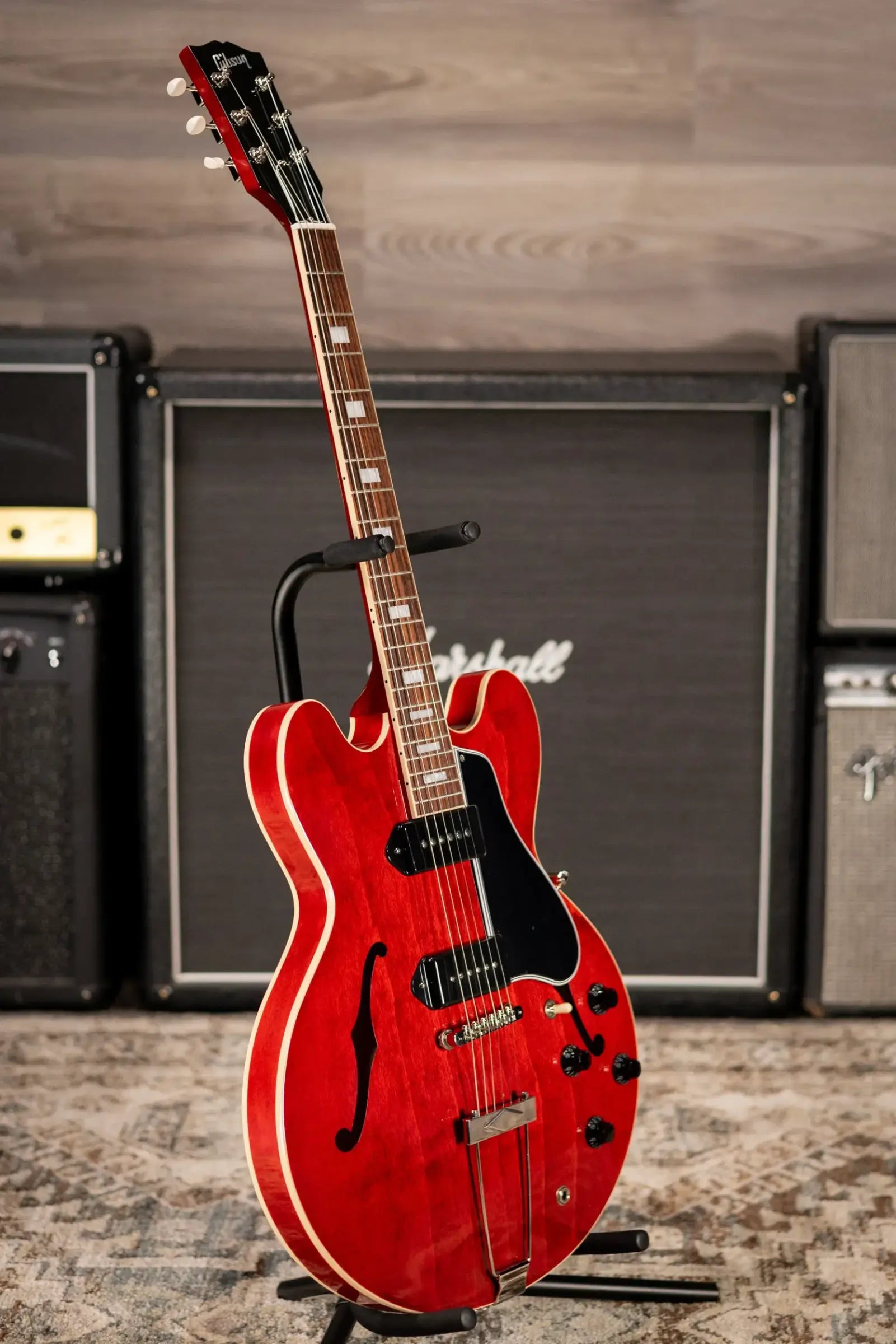 Gibson ES-330 Hollow Body Electric Guitar - Sixties Cherry with Hardshell Case