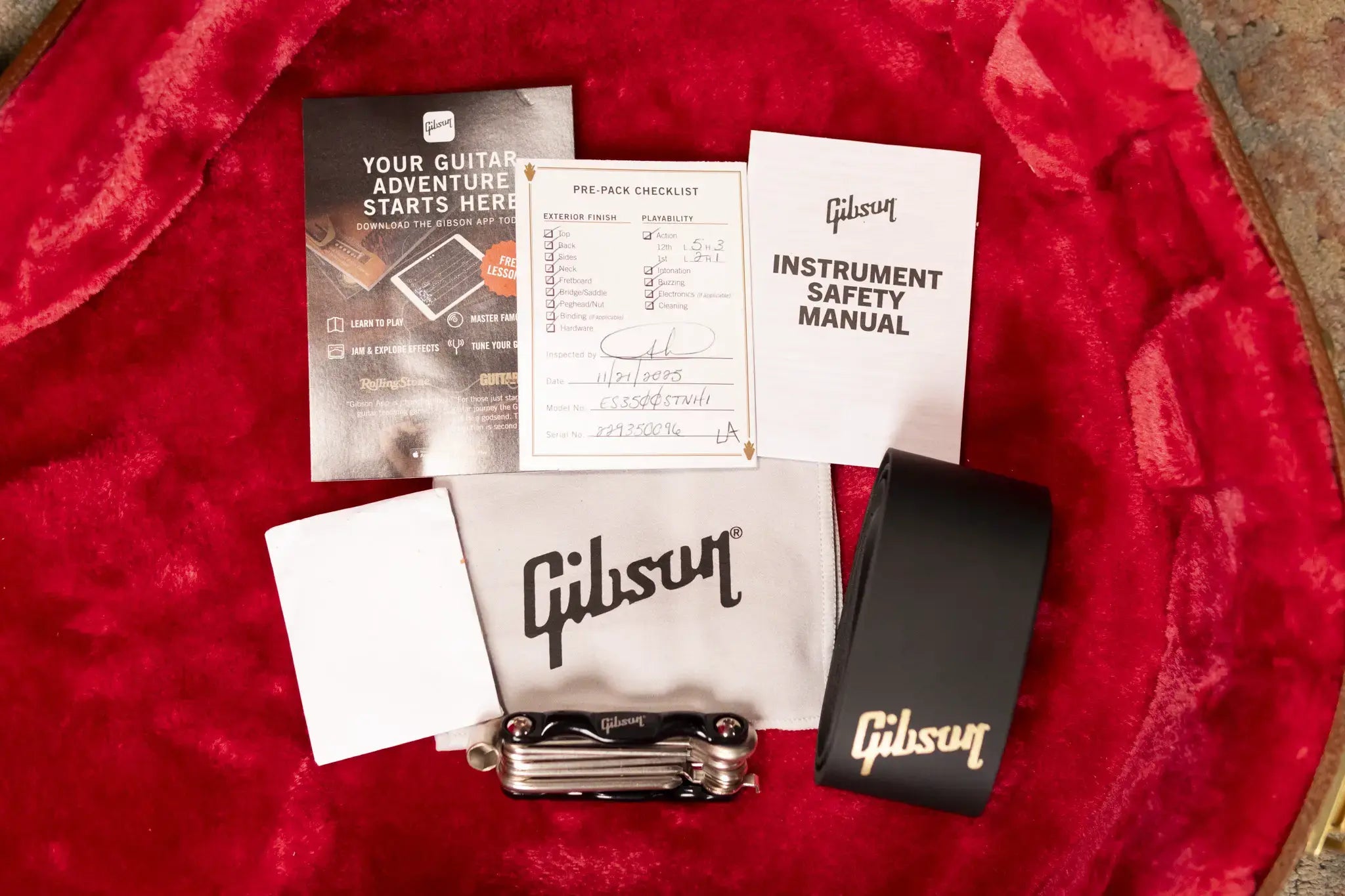 Gibson ES-335 Semi-Hollow Electric Guitar - Spearmint with Hardshell Case