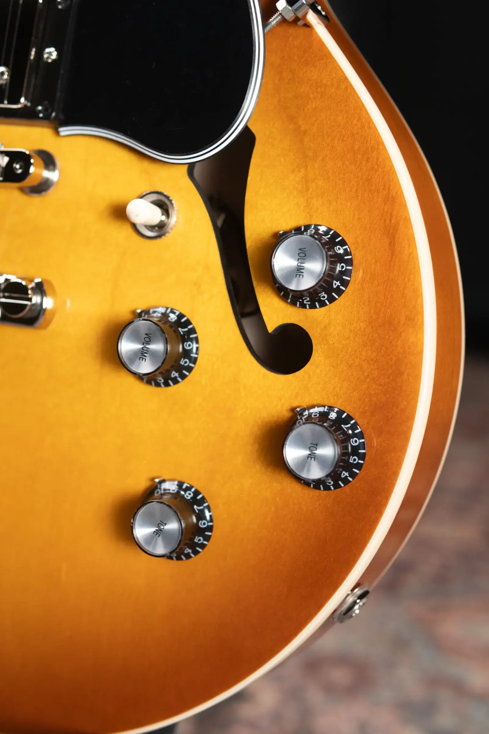 Gibson ES-339 Semi-Hollow Electric Guitar - Honeyburst with Hardshell Case