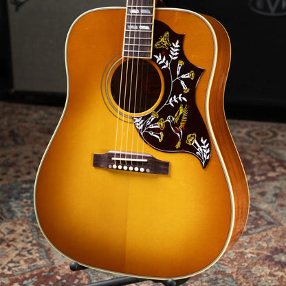 Gibson Hummingbird Original HiFi DNA Acoustic/Electric Guitar - Heritage Cherry Sunburst with Hardshell Case