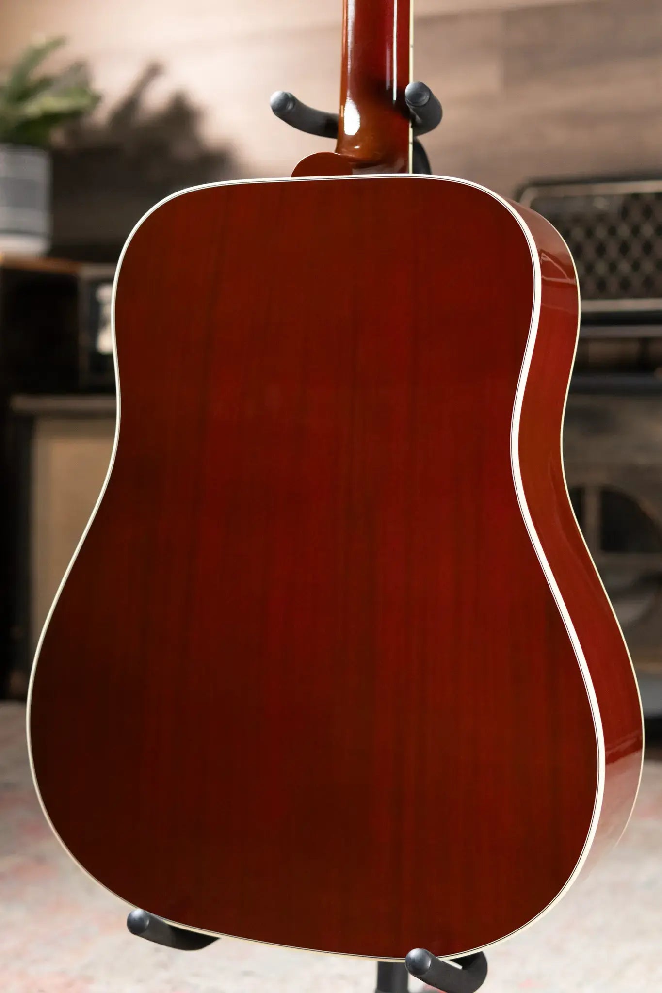 Gibson Hummingbird Standard Acoustic/Electric - Wine Red with Hardshell Case