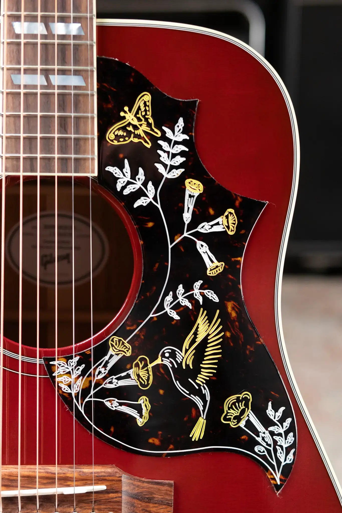 Gibson Hummingbird Standard Acoustic/Electric - Wine Red with Hardshell Case