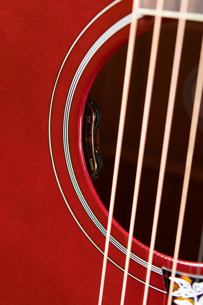 Gibson Hummingbird Standard Acoustic/Electric - Wine Red with Hardshell Case