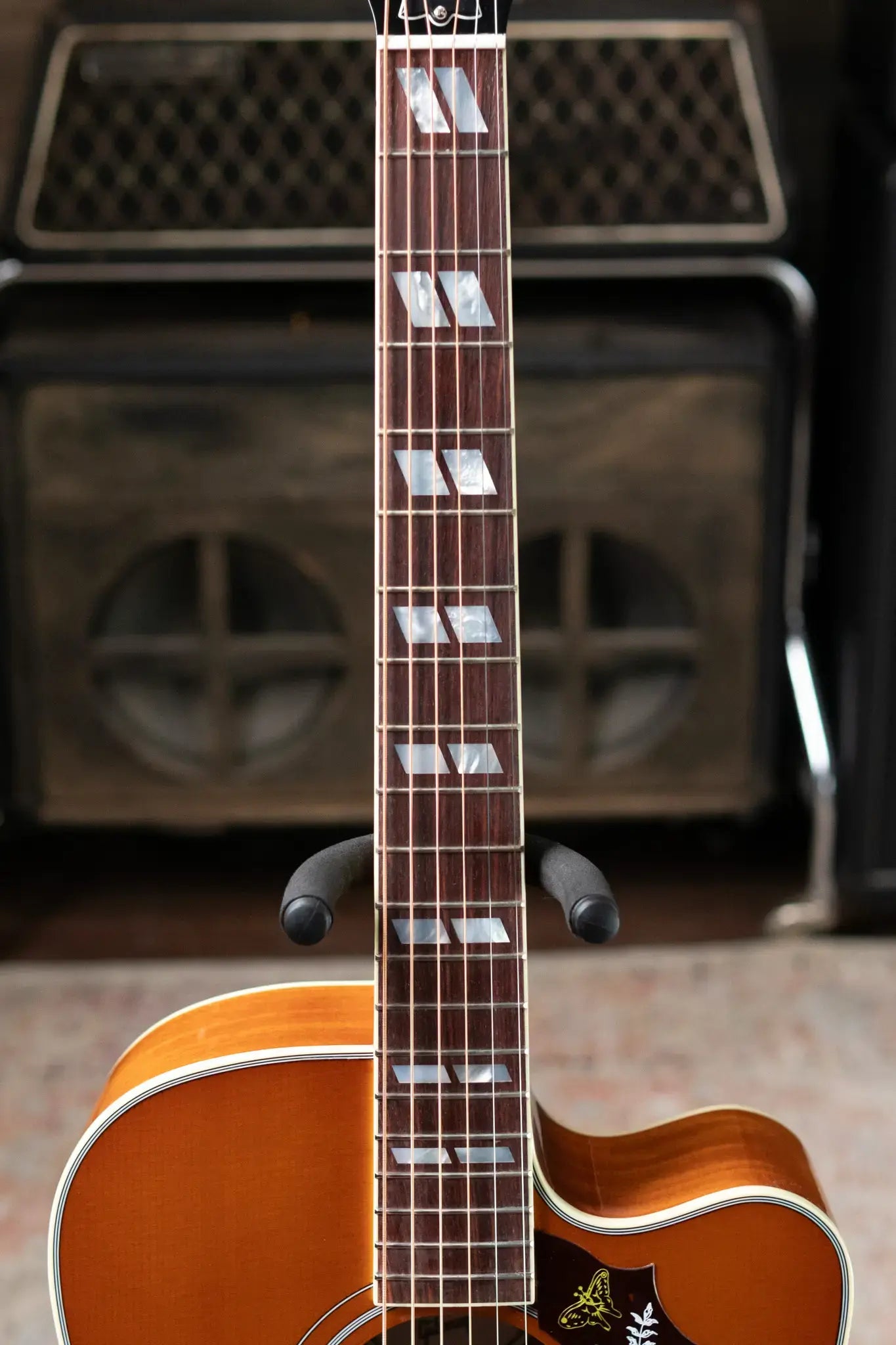 Gibson Hummingbird Standard EC Acoustic/Electric - Heritage Cherry Sunburst with Hardshell Case