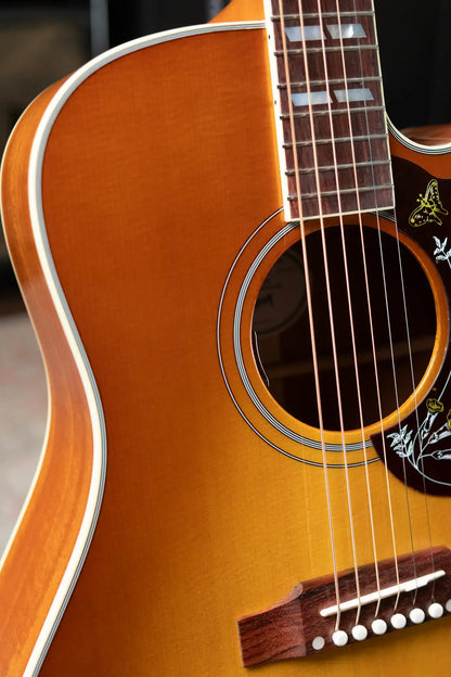 Gibson Hummingbird Standard EC Acoustic/Electric - Heritage Cherry Sunburst with Hardshell Case