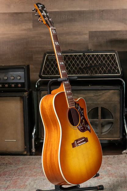Gibson Hummingbird Standard EC Acoustic/Electric - Heritage Cherry Sunburst with Hardshell Case