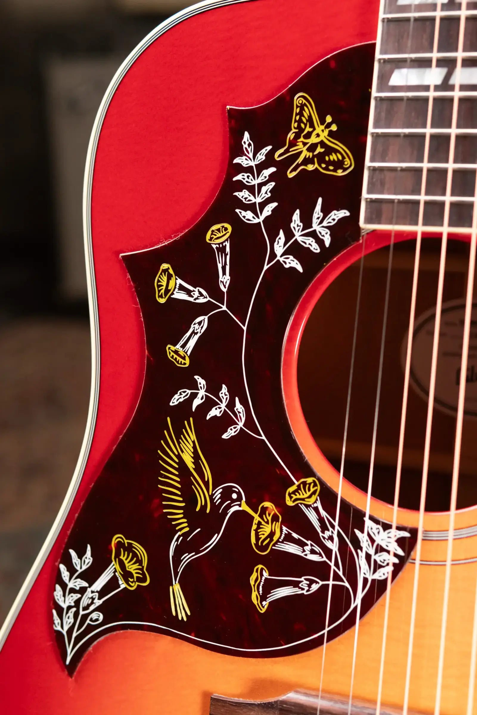 Gibson Hummingbird Standard Left-Handed Acoustic/Electric Guitar - Vintage Cherry Sunburst with Hardshell Case