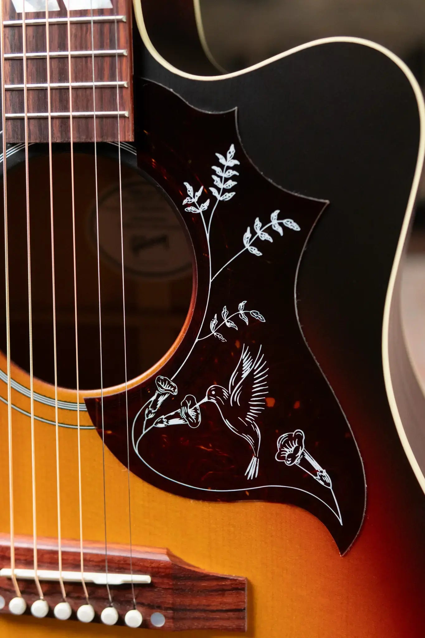 Gibson Hummingbird Studio EC Acoustic/Electric - Tri-Burst Satin with Hardshell Case