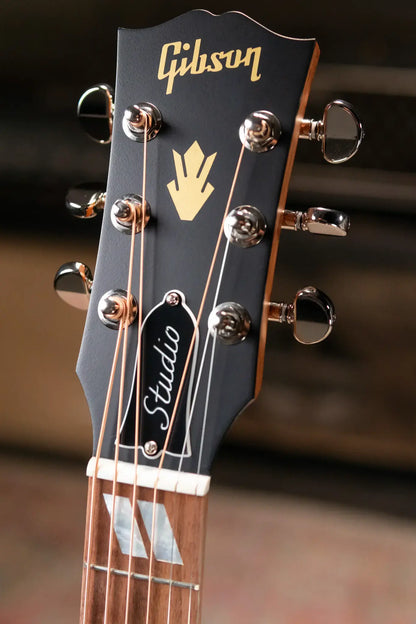 Gibson Hummingbird Studio Walnut Acoustic/Electric Guitar - Natural with Hardshell Case