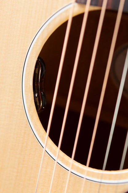 Gibson J-45 Standard Acoustic/Electric - Antique Natural and Cherry Back with Hardshell Case