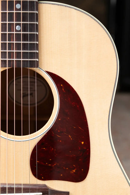Gibson J-45 Standard Acoustic/Electric - Antique Natural and Cherry Back with Hardshell Case