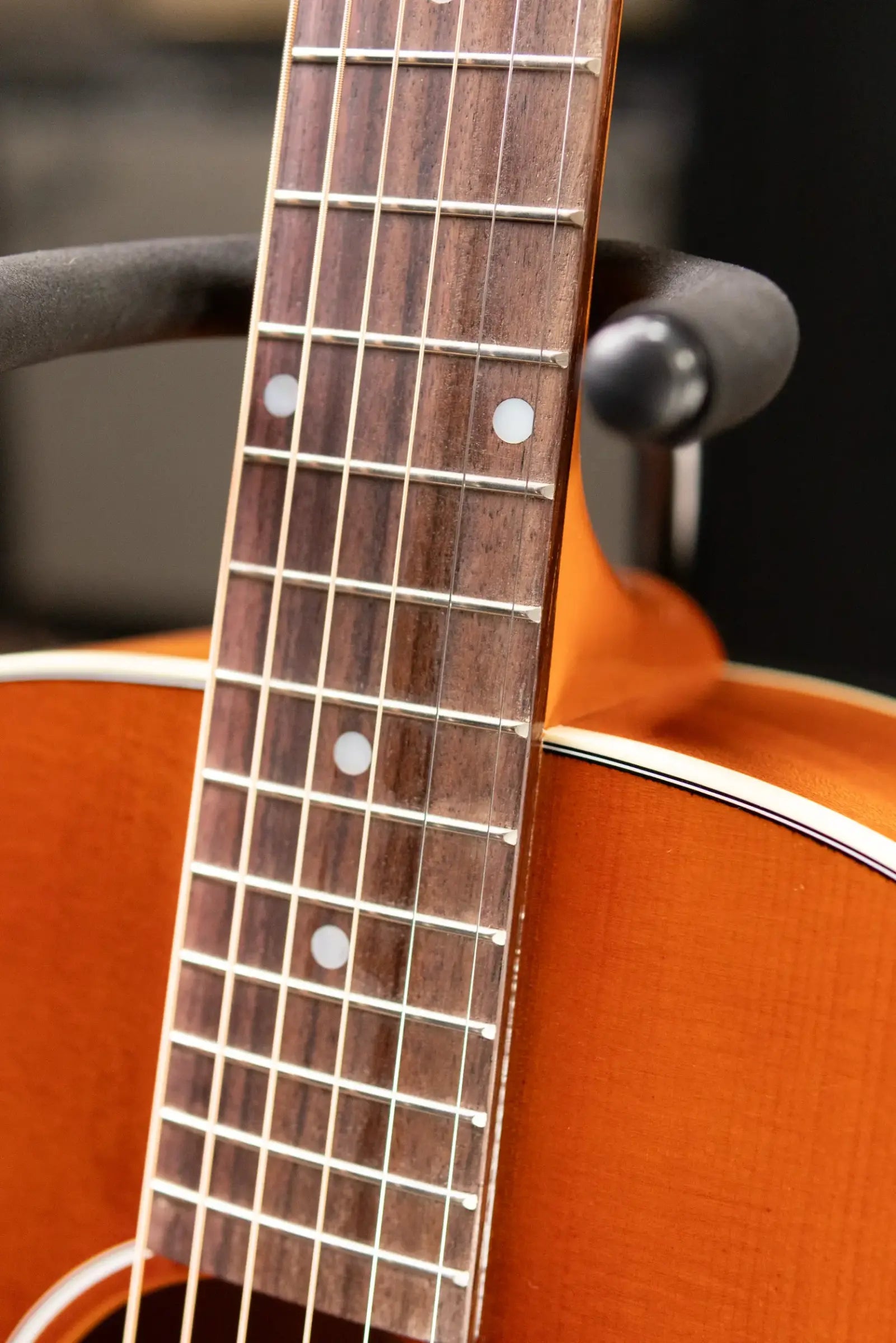 Gibson J-45 Standard Acoustic/Electric Guitar - Heritage Cherry Sunburst with Hardshell Case
