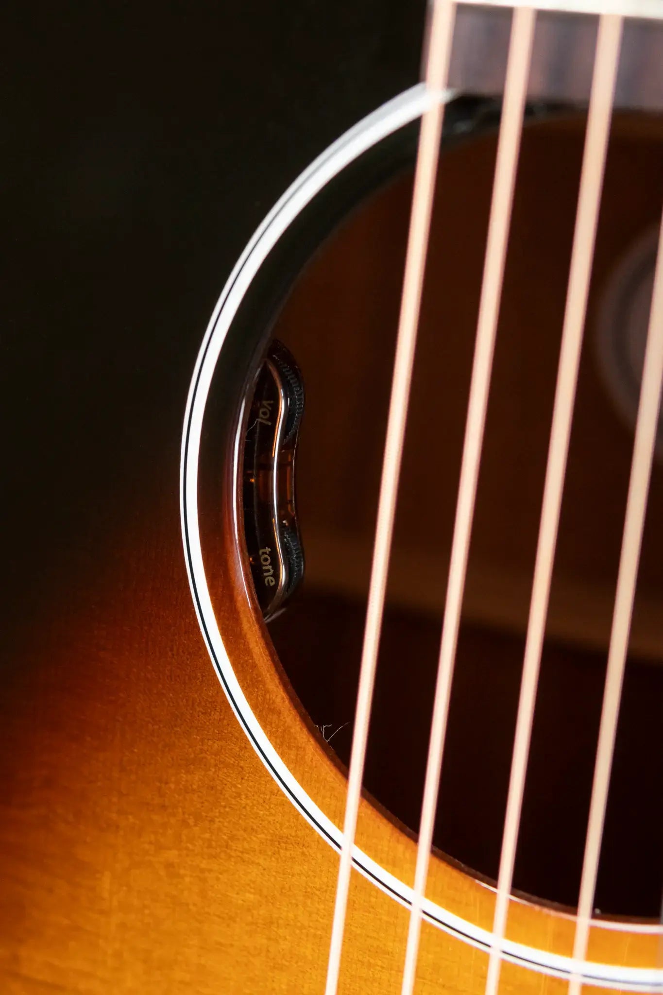 Gibson J-45 Standard Acoustic/Electric Guitar - Vintage Sunburst with Hardshell Case