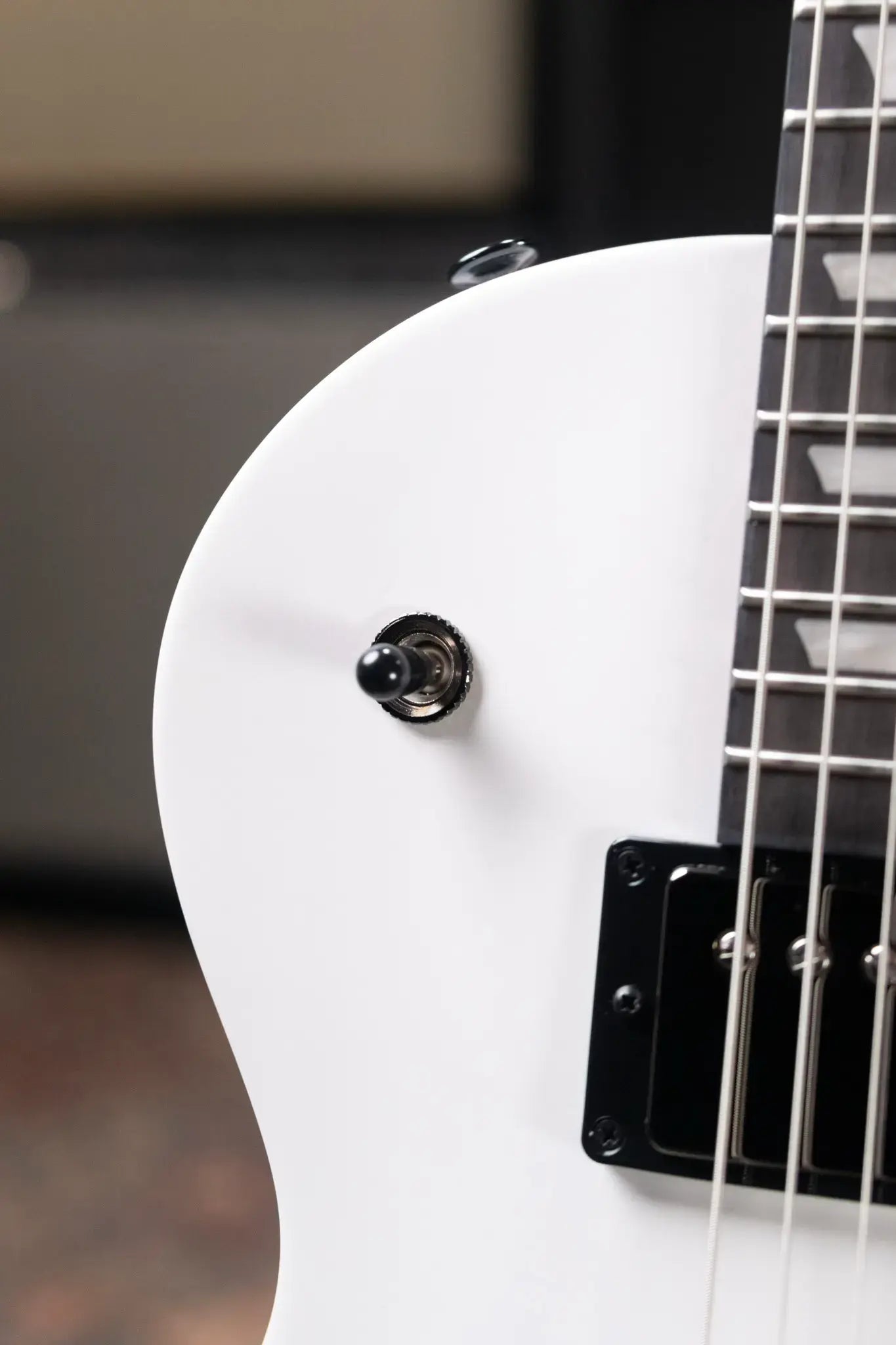 Gibson Les Paul Modern Studio Electric Guitar - Worn White with Gig Bag