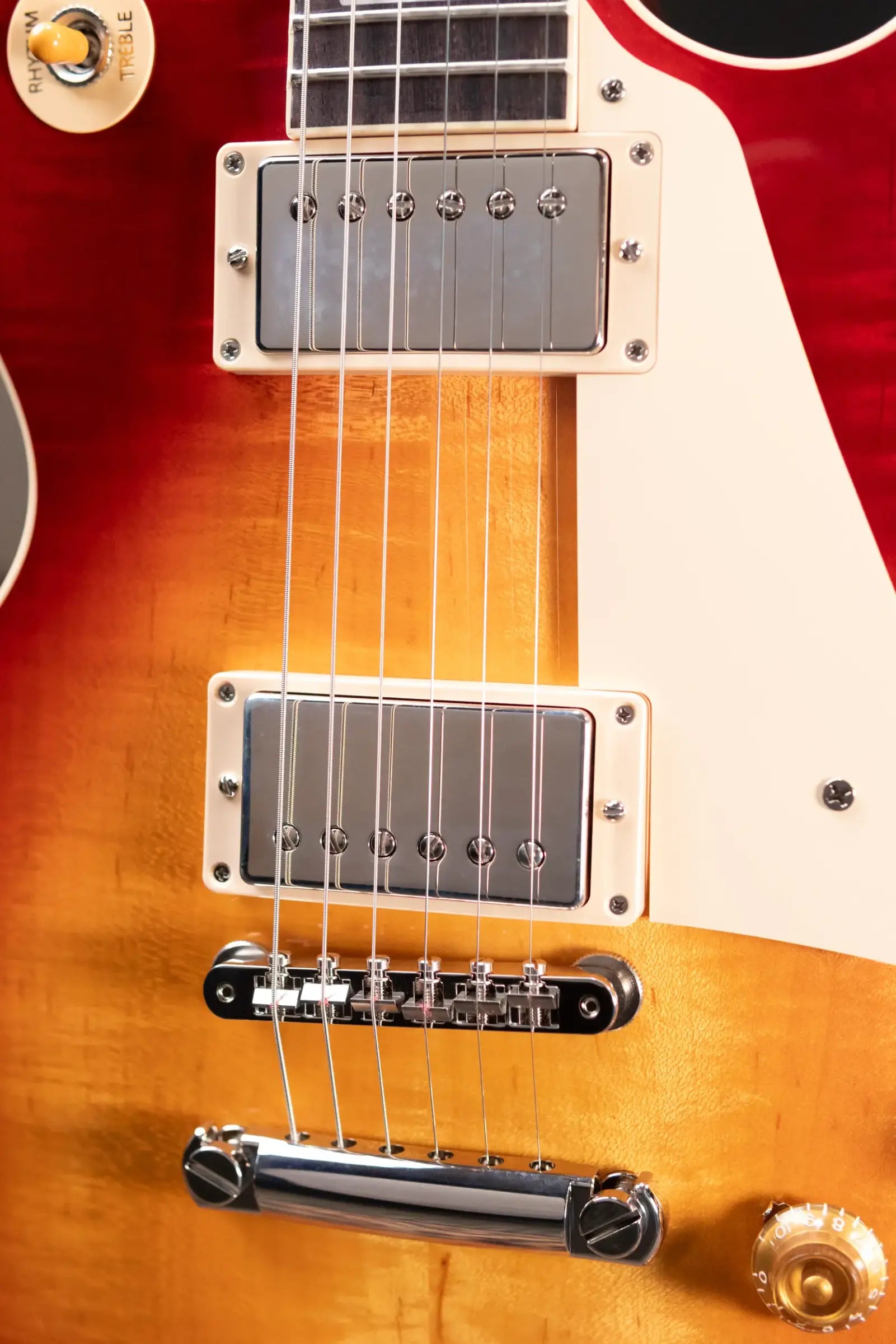 Gibson Les Paul Standard '50s Electric Guitar - Heritage Cherry Sunburst with Hardshell Case