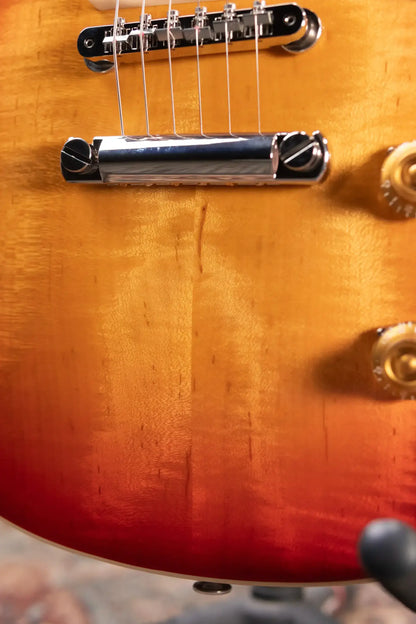 Gibson Les Paul Standard '50s Electric Guitar - Heritage Cherry Sunburst with Hardshell Case
