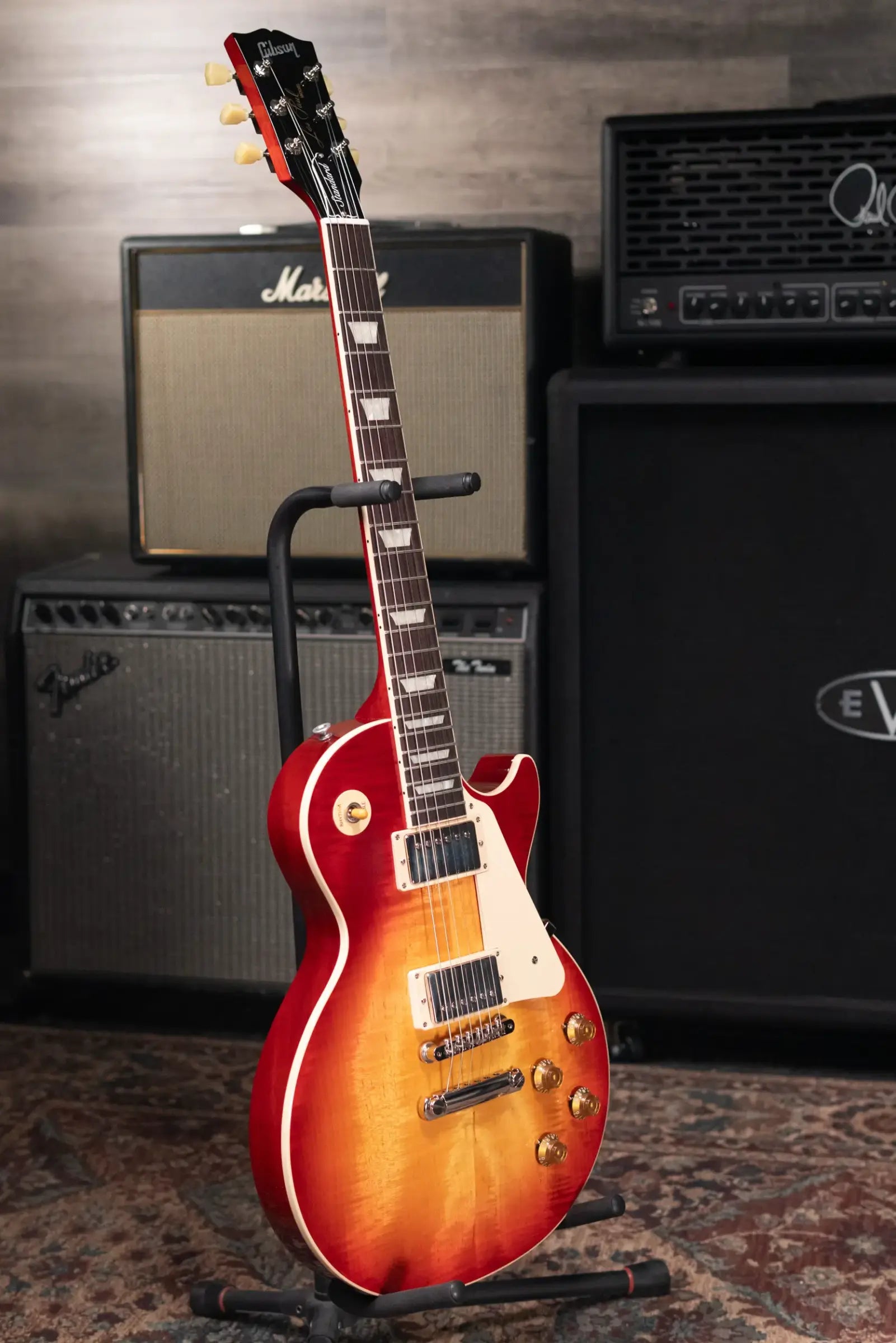 Gibson Les Paul Standard '50s Electric Guitar - Heritage Cherry Sunburst with Hardshell Case