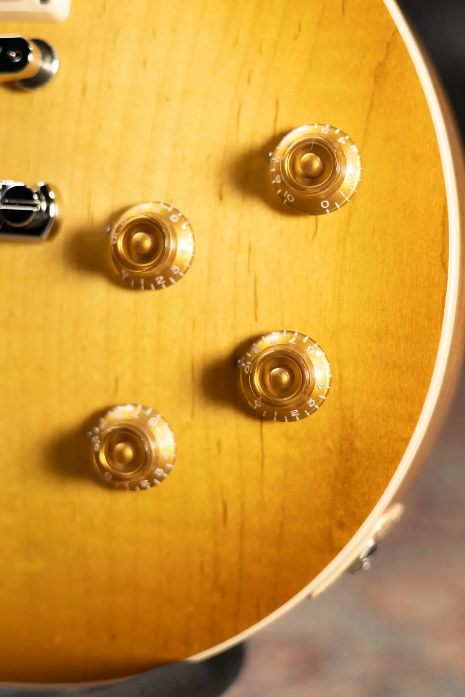 Gibson Les Paul Standard 50s Faded Electric Guitar - Vintage Honey Burst with Hardshell Case