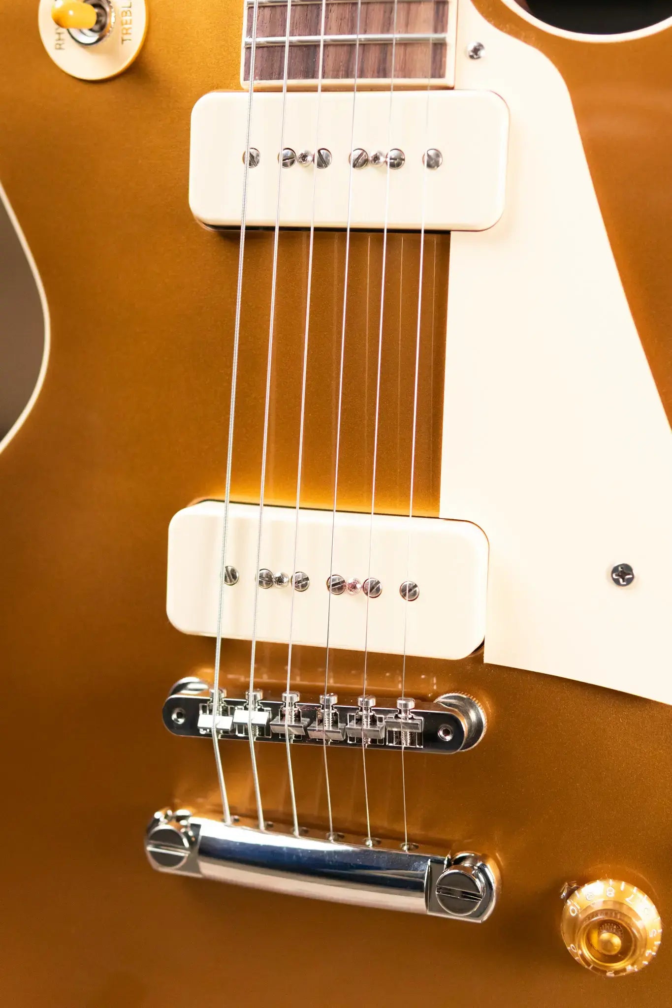 Gibson Les Paul Standard '50s P-90 Electric Guitar - Goldtop with Hardshell Case