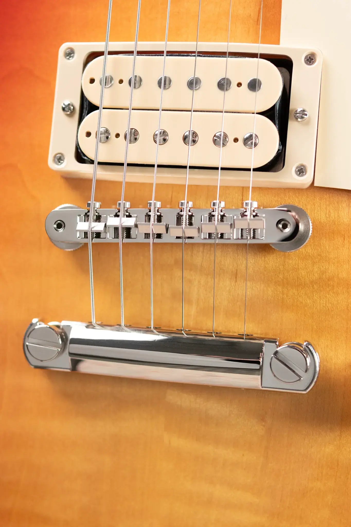 Gibson Les Paul Standard 60s Double Trouble (1 of 500) Electric Guitar - Vintage Cherry Sunburst Gloss with Hardshell Case