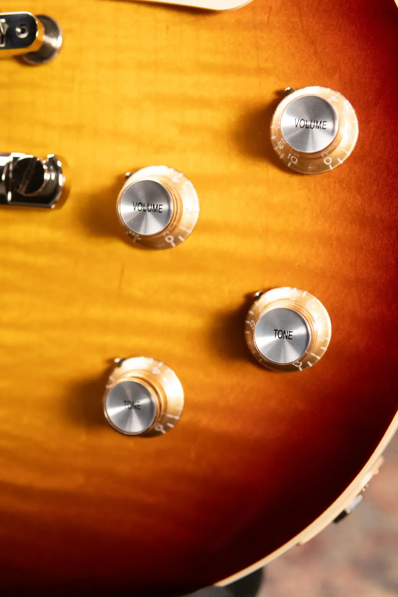 Gibson Les Paul Standard '60s Electric Guitar - Iced Tea with Hardshell Case