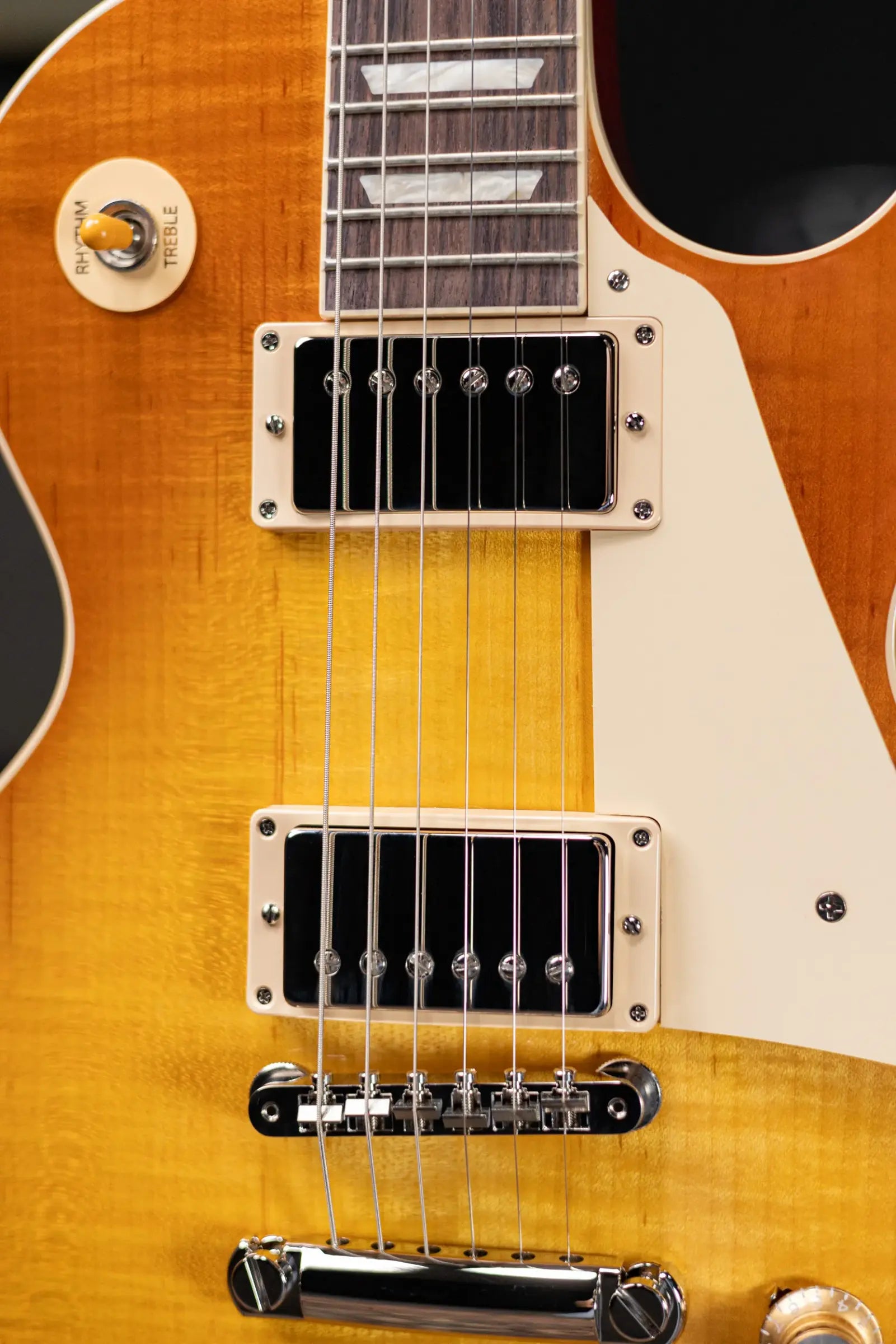 Gibson Les Paul Standard 60s Electric Guitar - Unburst with Hardshell Case
