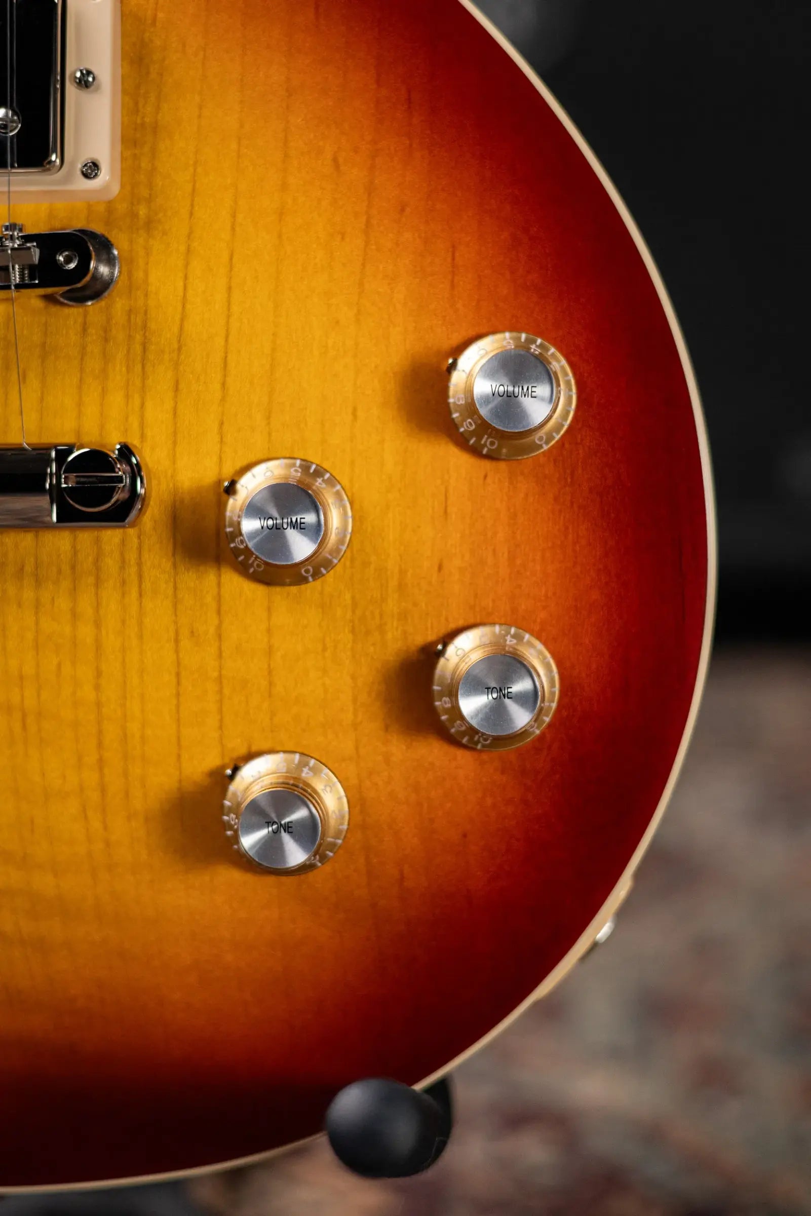 Gibson Les Paul Standard 60s Faded Electric Guitar - Vintage Bourbon Burst with Hardshell Case