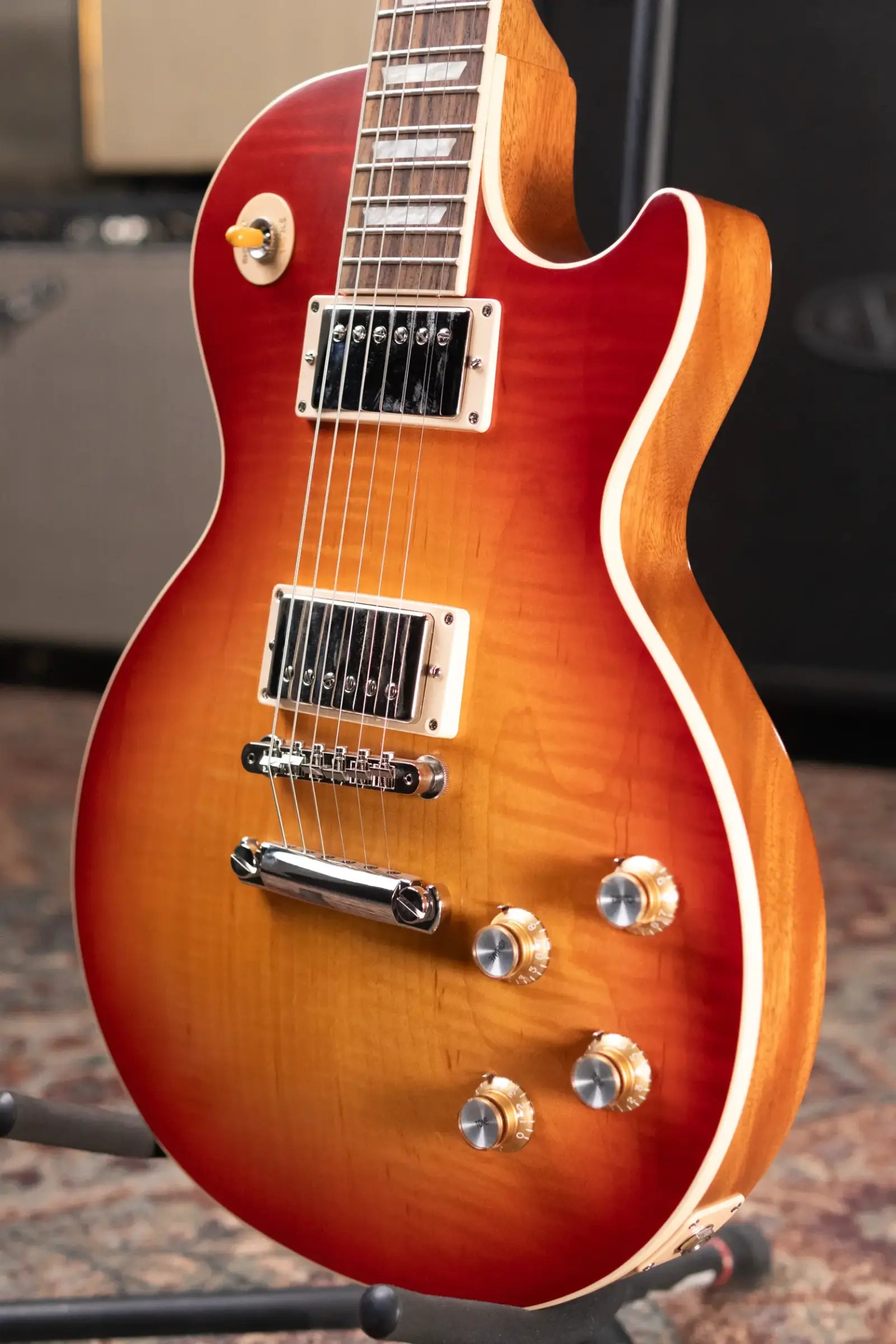 Gibson Les Paul Standard 60s Faded - Vintage Cherry Sunburst with Hardshell Case - Floor Model