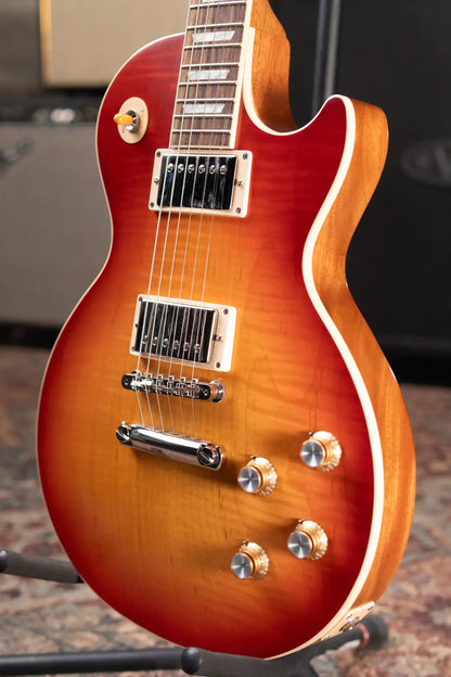 Gibson Les Paul Standard 60s Faded - Vintage Cherry Sunburst with Hardshell Case - Floor Model