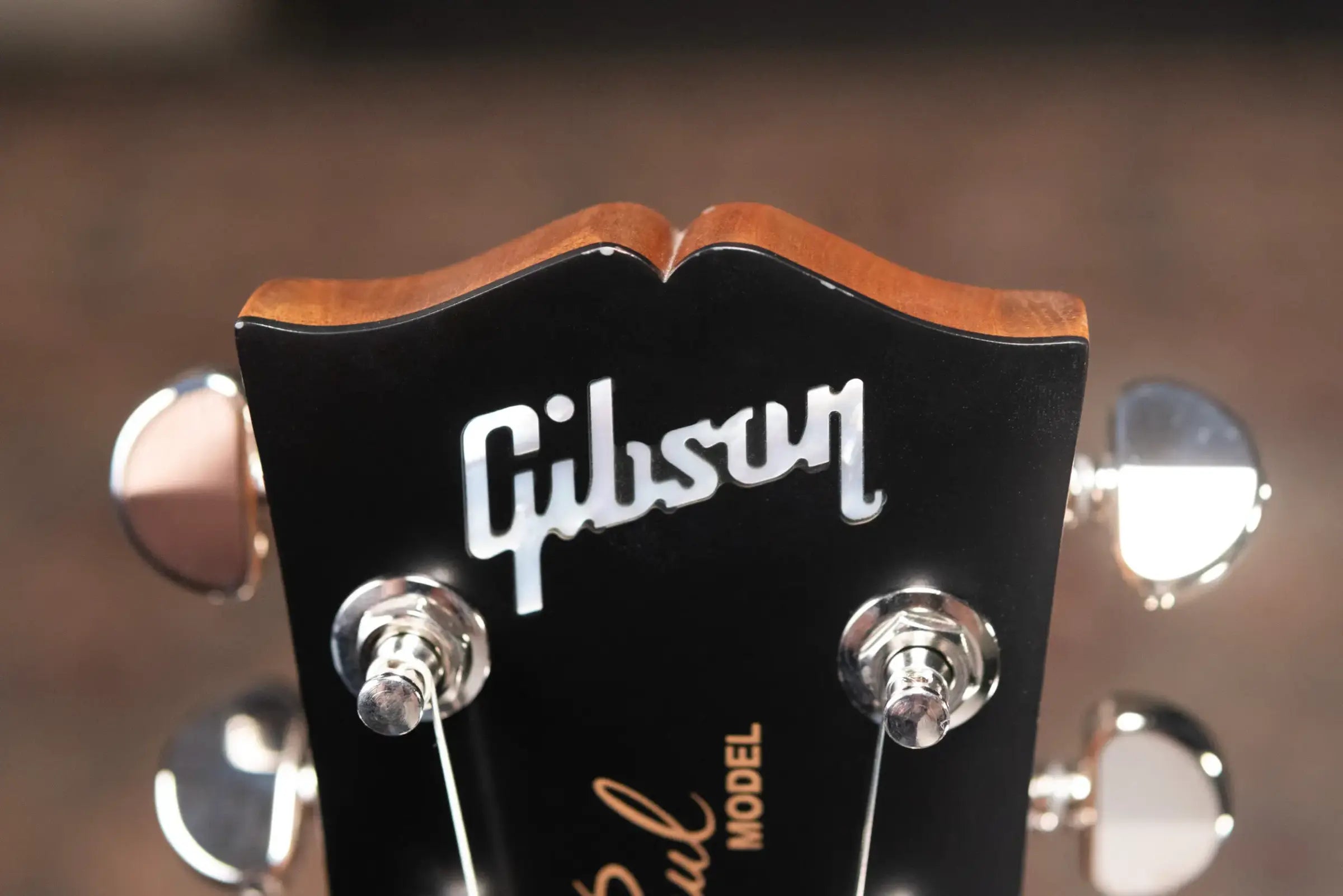 Gibson Les Paul Standard 60s Faded - Vintage Cherry Sunburst with Hardshell Case - Floor Model