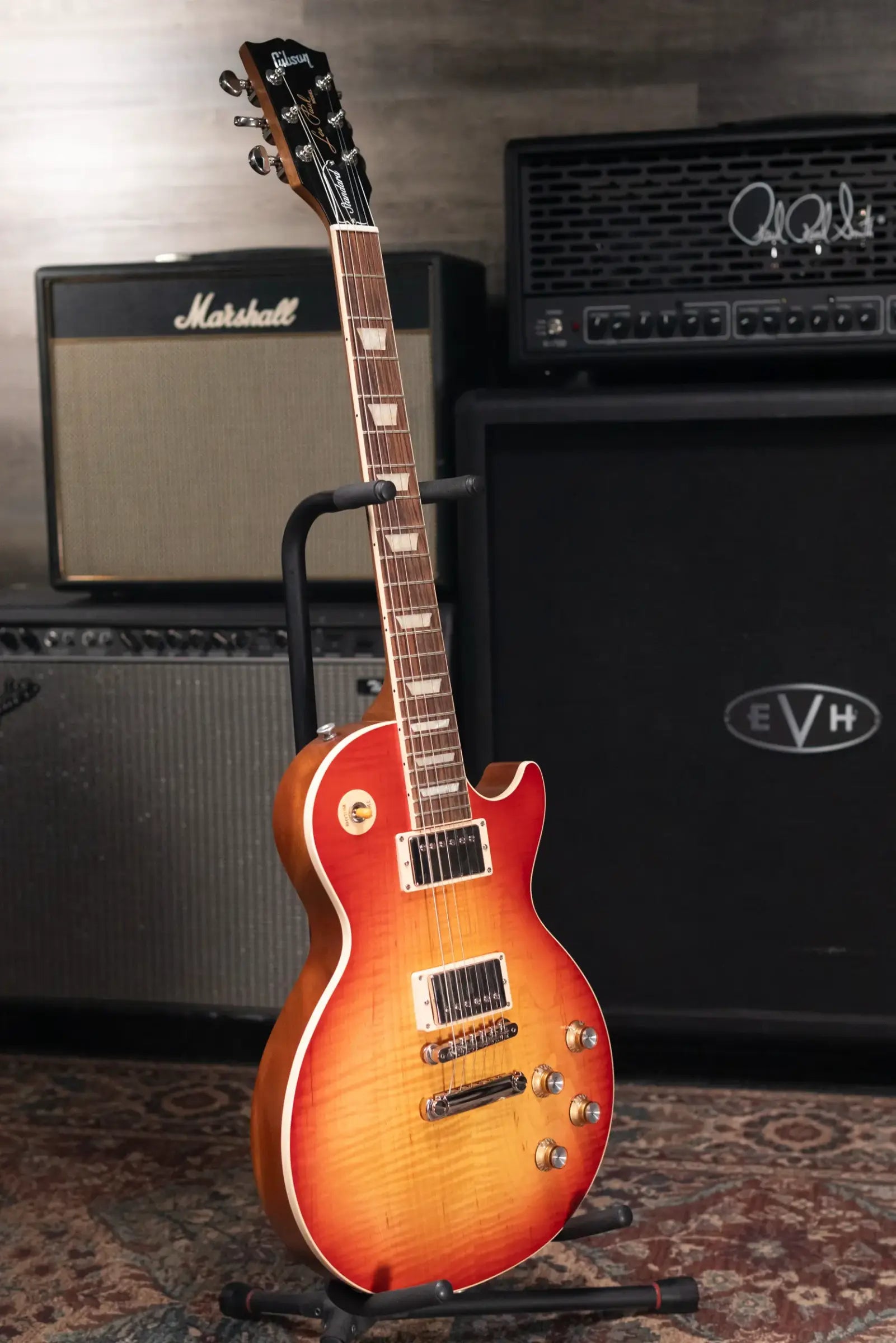Gibson Les Paul Standard 60s Faded - Vintage Cherry Sunburst with Hardshell Case - Floor Model
