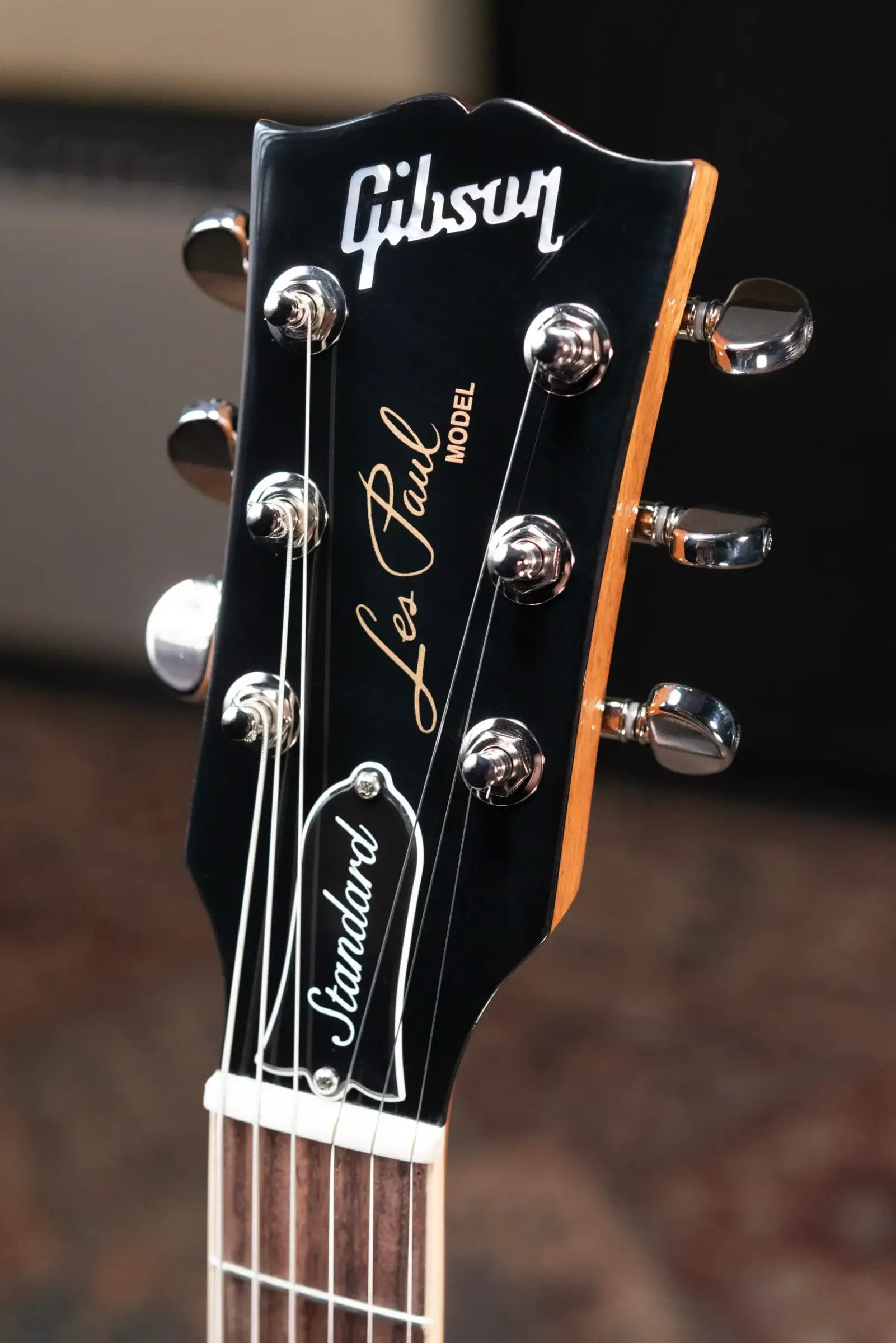 Gibson Les Paul Standard '60s Figured Top Electric Guitar - Translucent Fuchsia with Hardshell Case