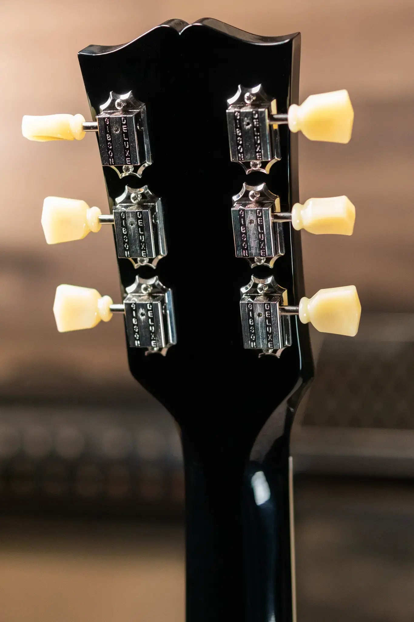 Gibson Les Paul Studio - Ebony with Gig Bag