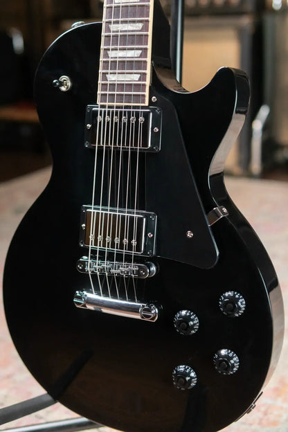 Gibson Les Paul Studio - Ebony with Gig Bag