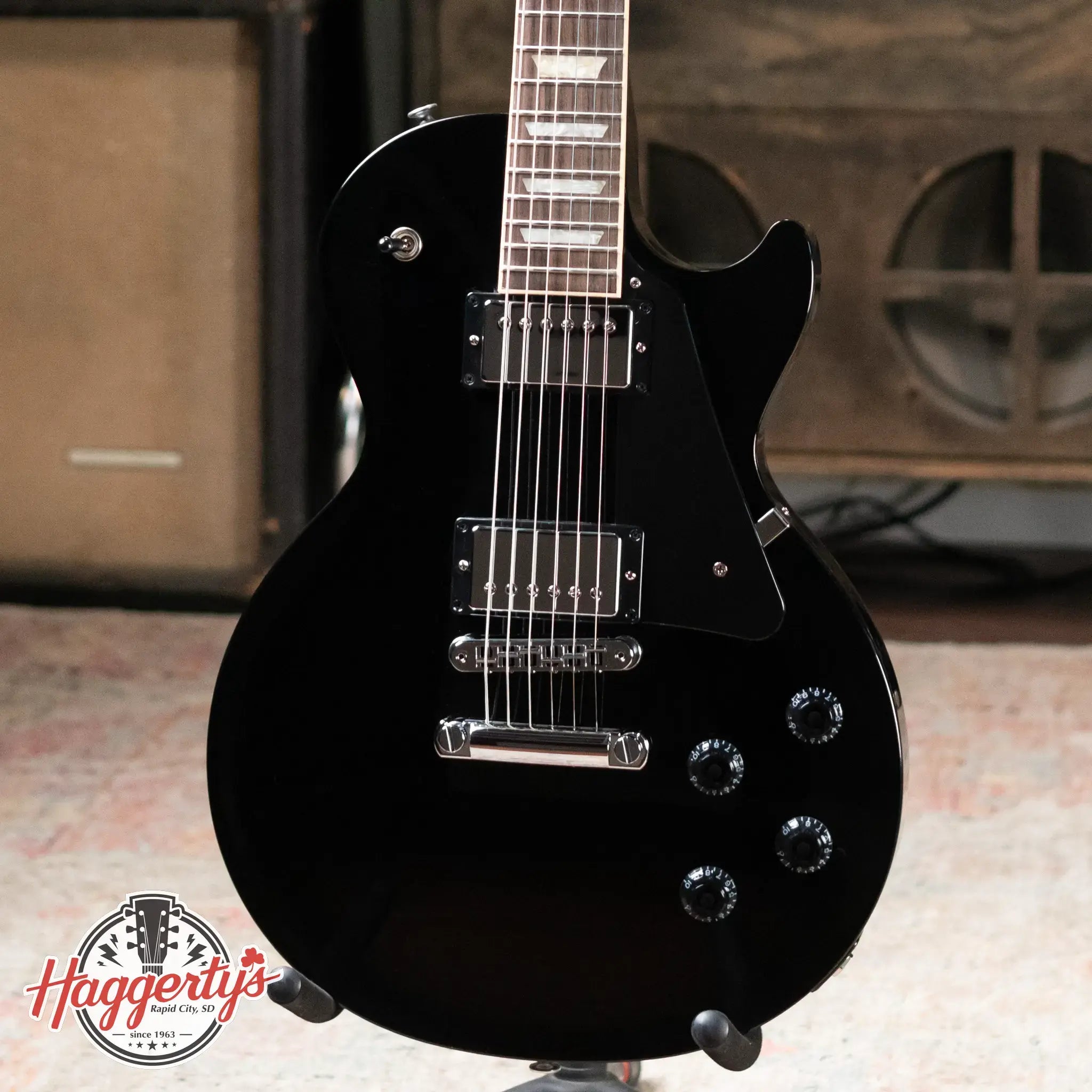 Gibson Les Paul Studio - Ebony with Gig Bag