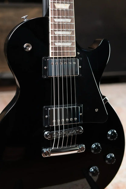 Gibson Les Paul Studio - Ebony with Gig Bag