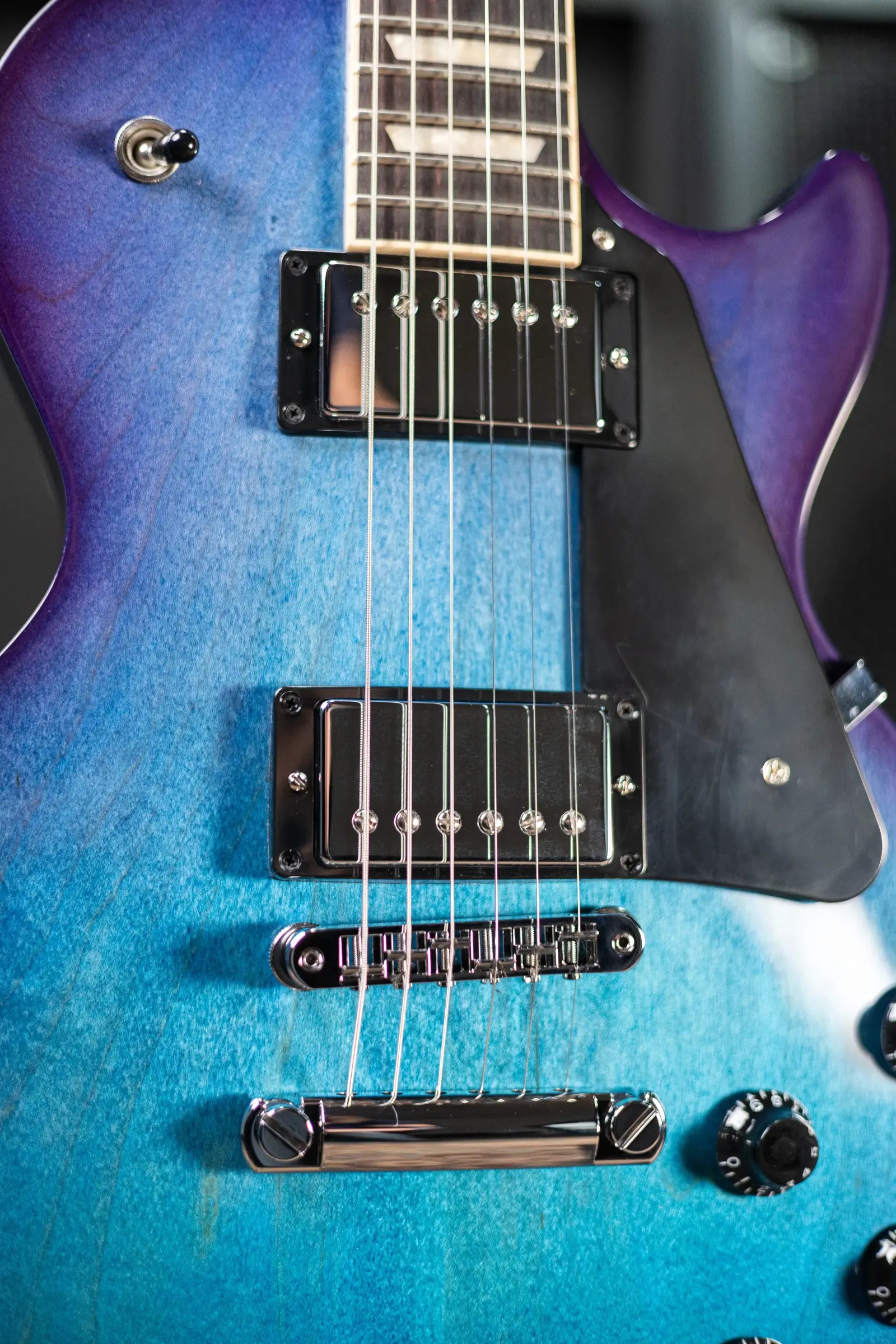 Gibson Les Paul Studio Electric Guitar - Blueberry Burst with Gig Bag