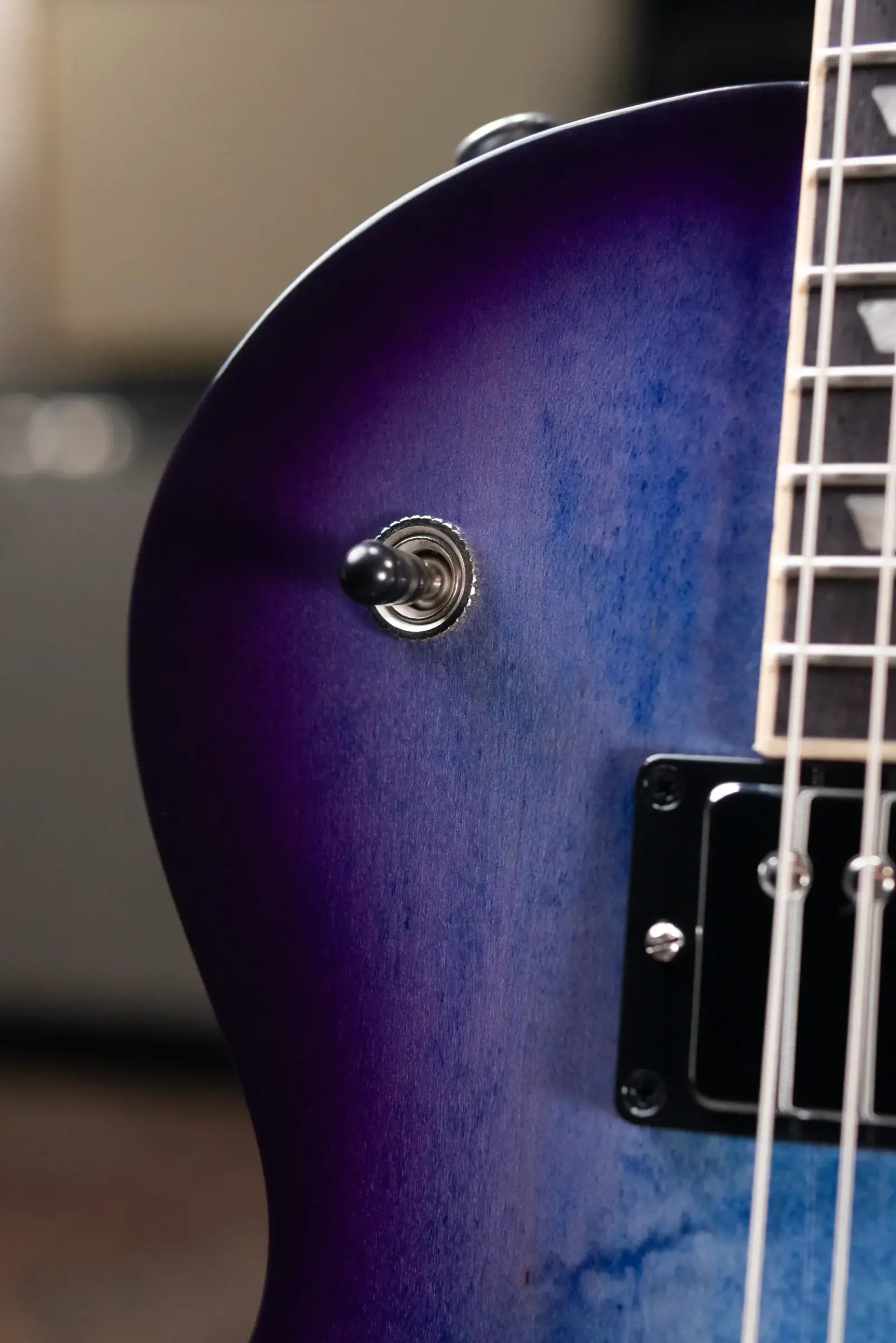 Gibson Les Paul Studio Electric Guitar - Blueberry Burst with Gig Bag