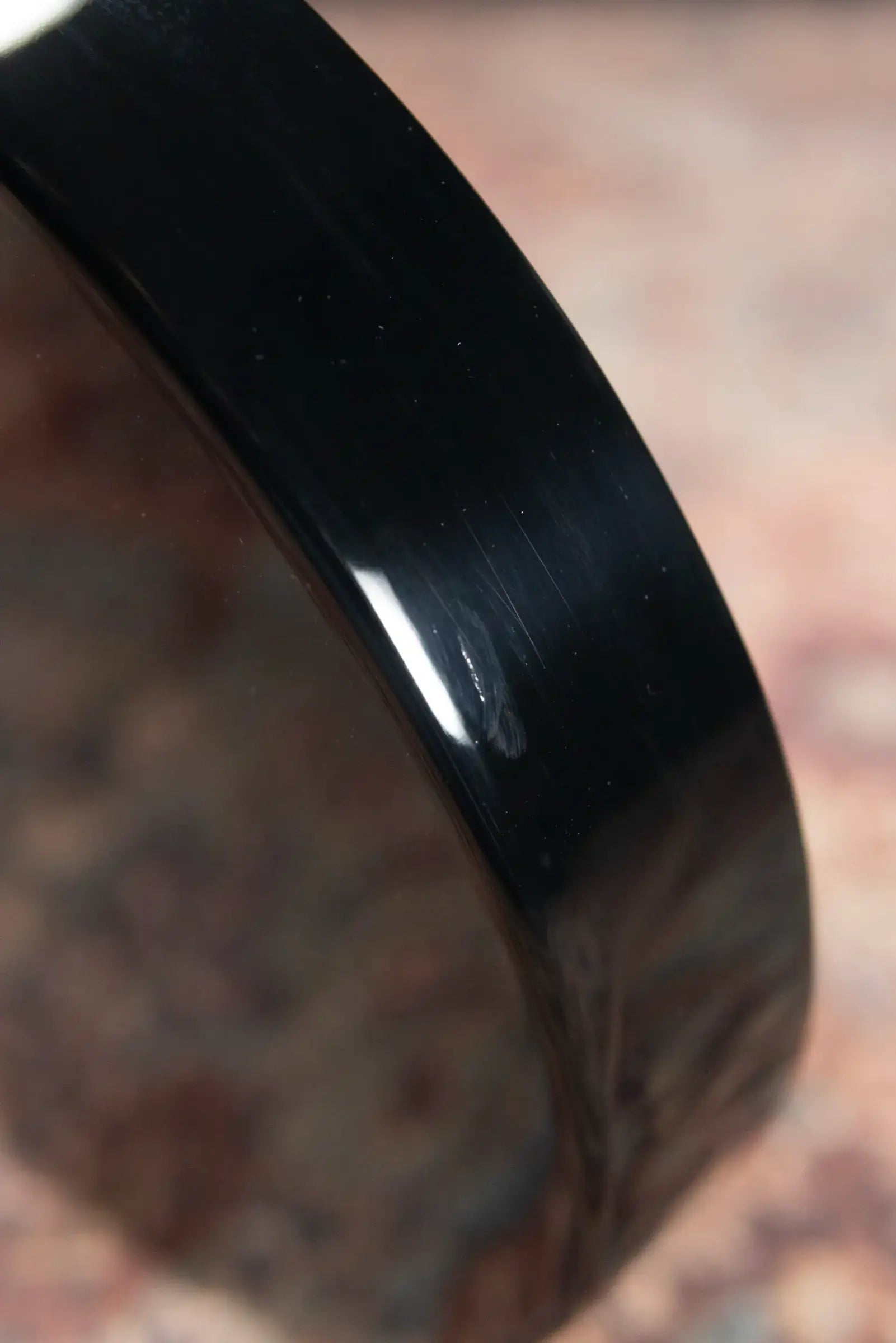 Gibson Les Paul Studio Electric Guitar Ebony with Gig Bag - Floor Model