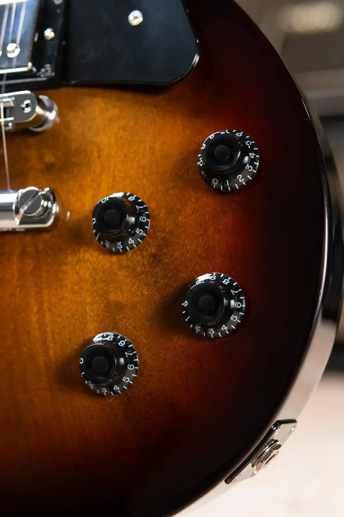 Gibson Les Paul Studio Electric Guitar - Smokehouse Burst with Gig Bag