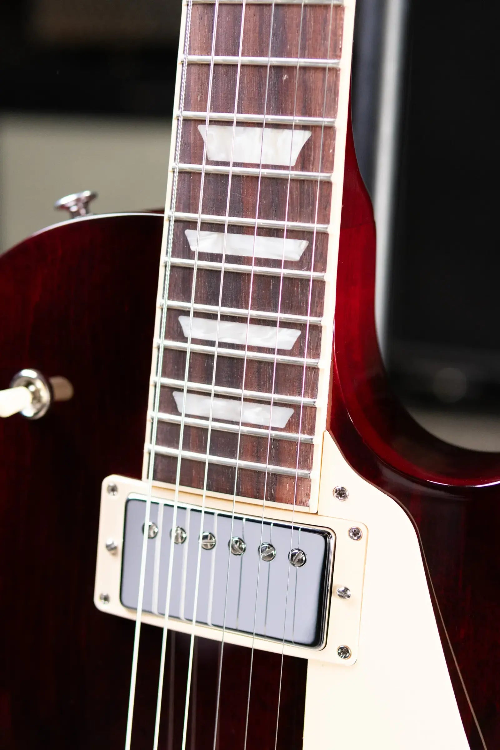 Gibson Les Paul Studio Electric Guitar - Wine Red with Gig Bag