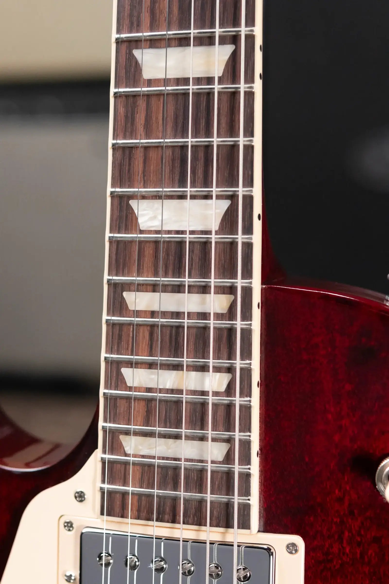 Gibson Les Paul Studio Left-Handed Electric Guitar - Wine Red with Gig Bag