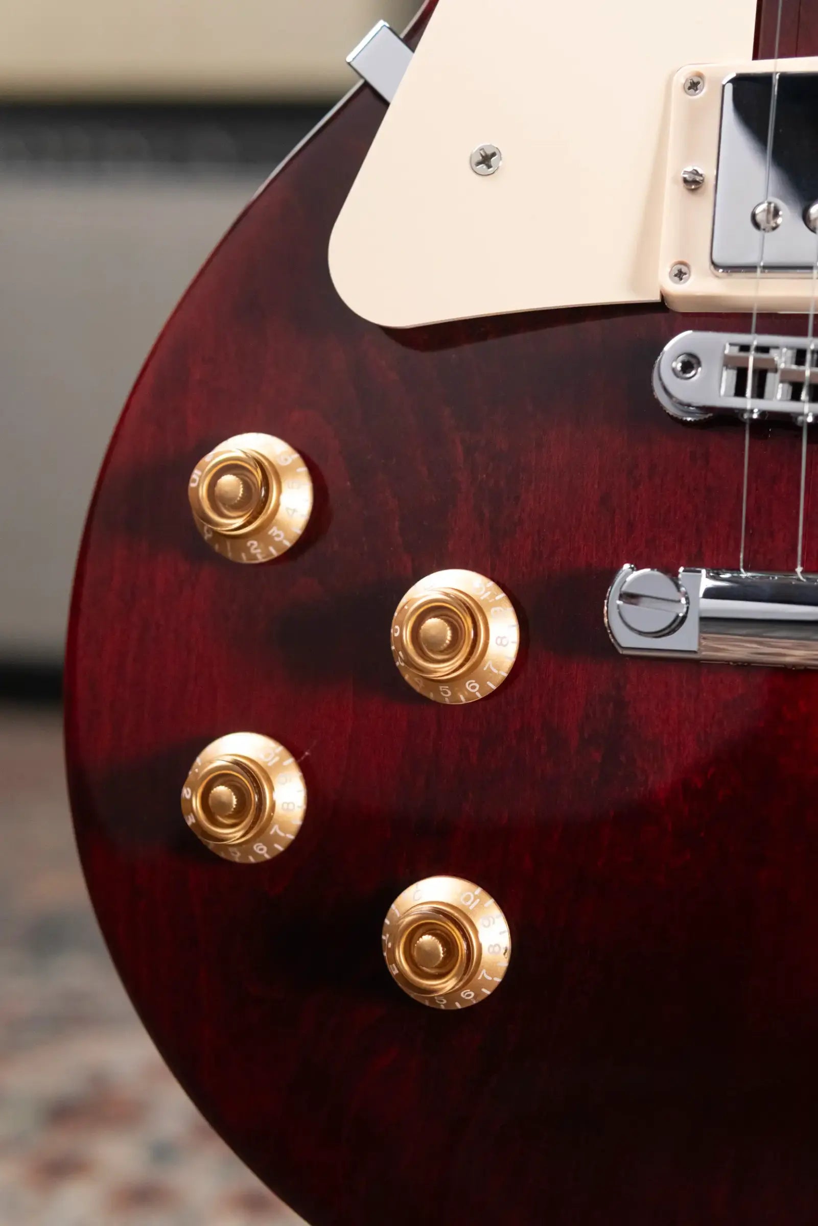 Gibson Les Paul Studio Left-Handed Electric Guitar - Wine Red with Gig Bag