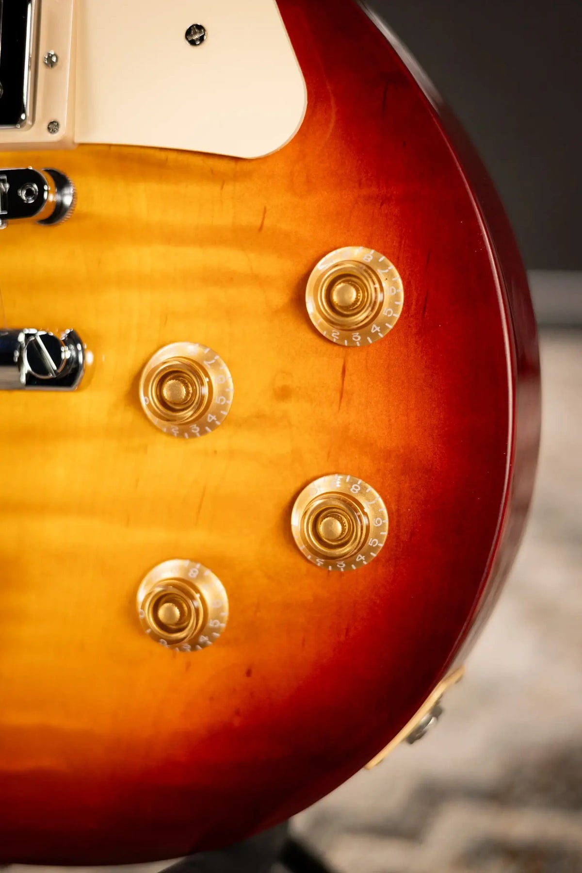 Gibson Les Paul Studio Session Electric Guitar - Bourbon Burst with Softshell Gig Bag