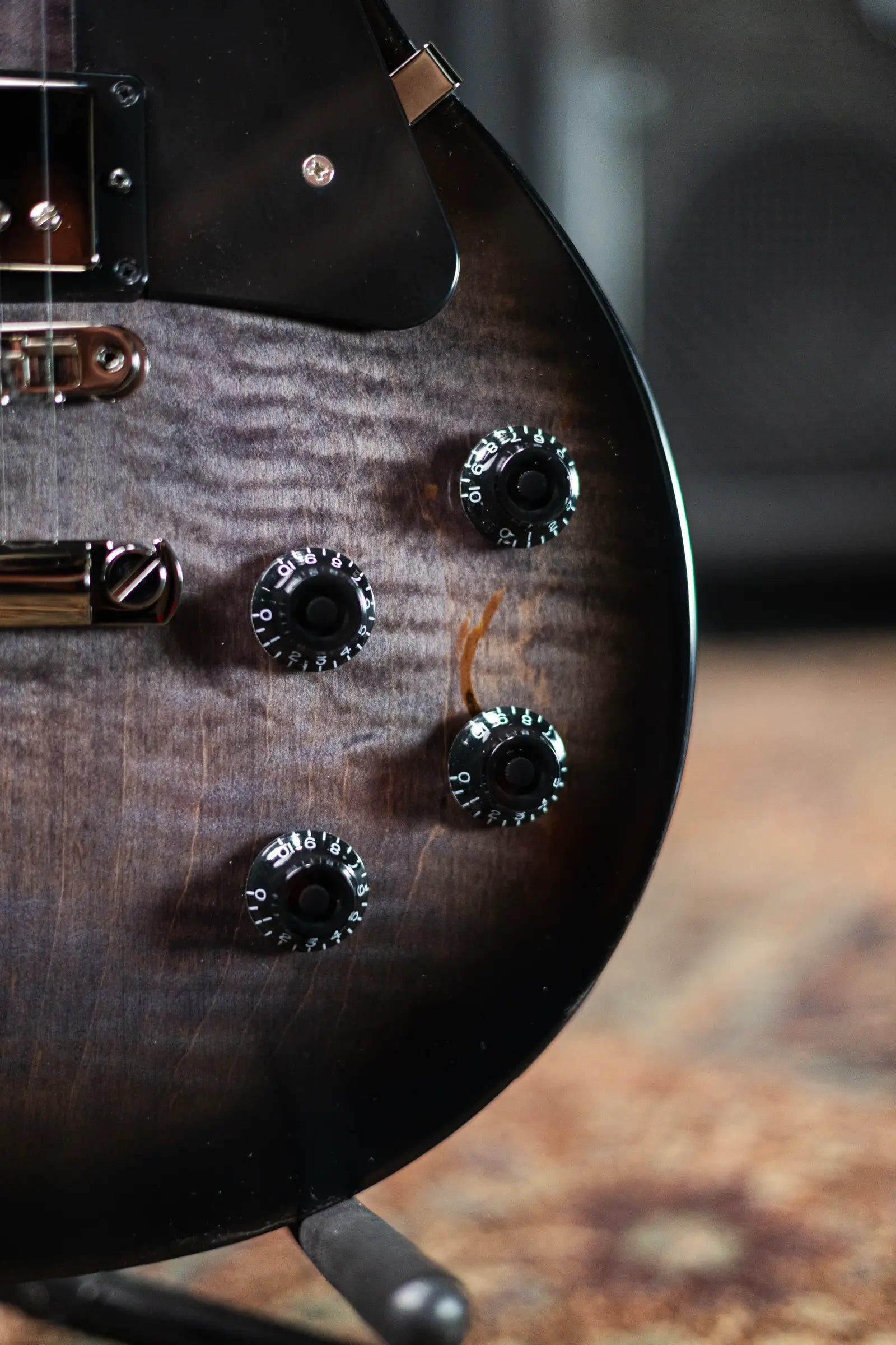 Gibson Les Paul Studio Session Electric Guitar - Translucent Ebony Burst with Gig Bag