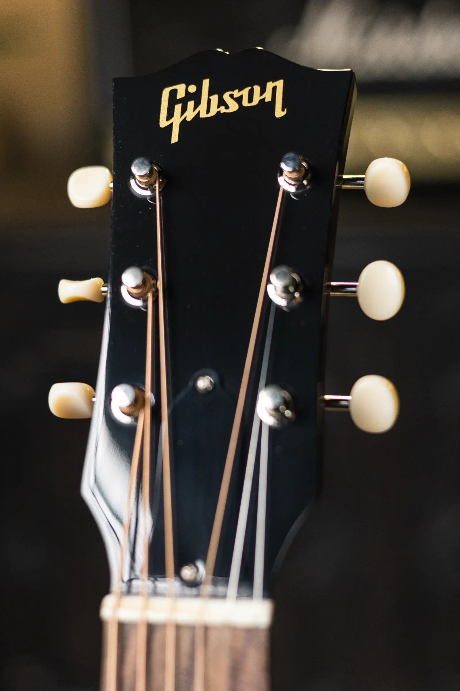 Gibson Margo Price Signature J-45 Acoustic/Electric Guitar - Heritage Cherry Sunburst with Hardshell Case